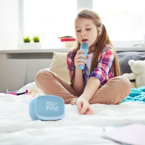 myFirst Voice 2 stemmeoptagersæt til børn i blå med håndholdt mikrofon og matchende højttaler til sangleg
