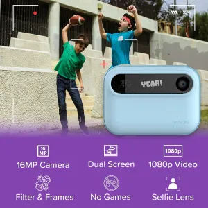 myFirst Camera Insta 20 blå direktbildskamera med dubbla skärmar, avbildad med barn som leker utomhus