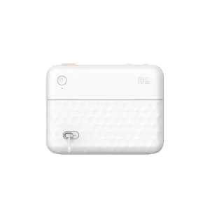 Baksida av myFirst Frame Clario smart familjeram med strömknapp, logotyp och ansluten kabel